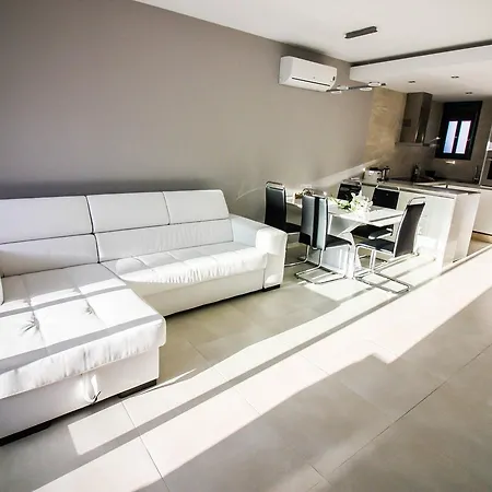 In Oasis Beach Ix Albamargroup * Torrevieja